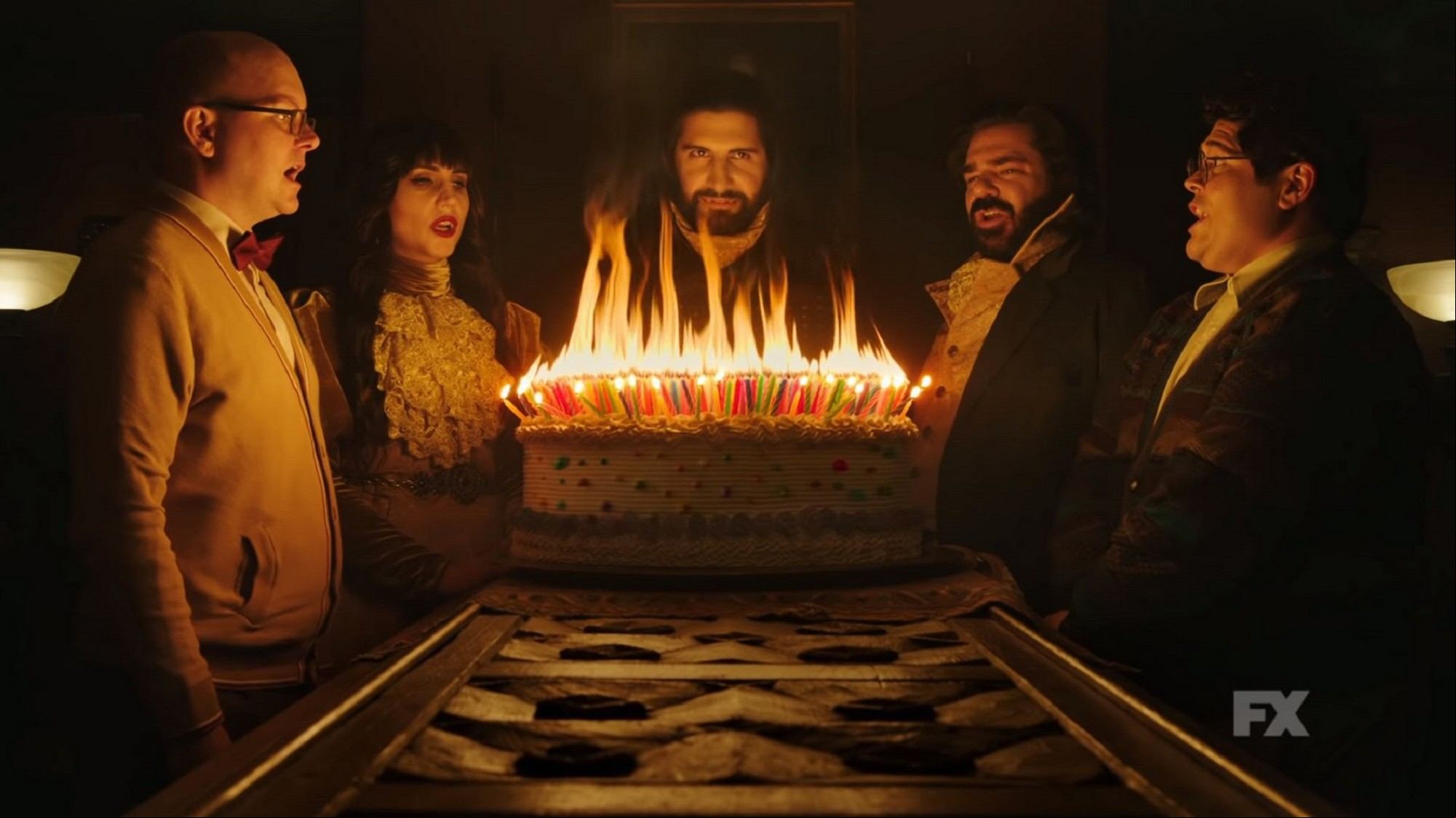 Кадр из сериала Чем мы заняты в тени