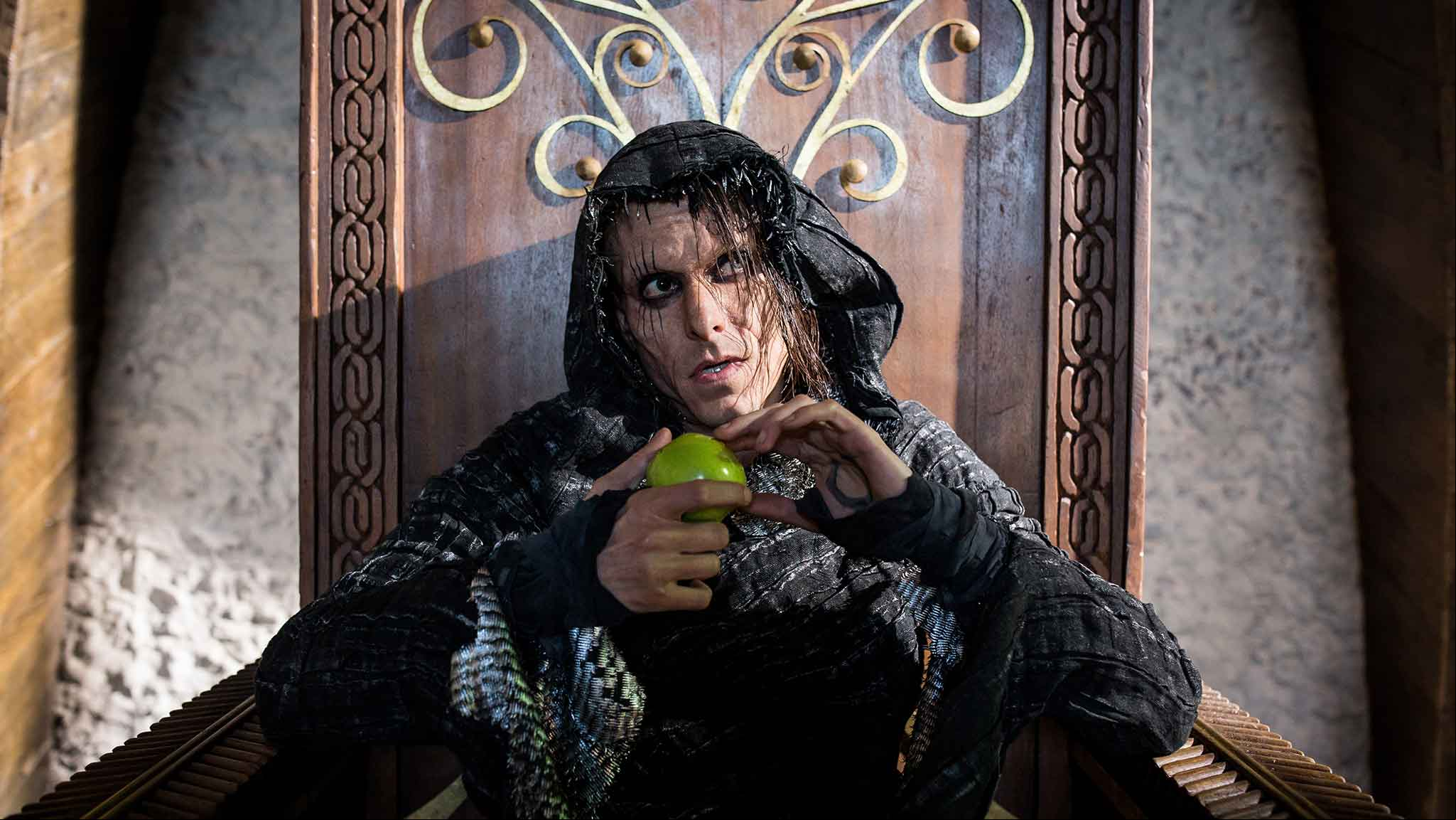 кадр из сериала Британия